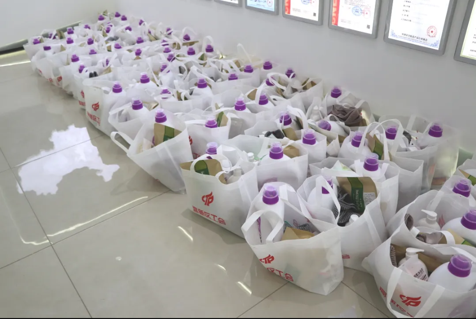 炎炎夏日送清凉——kdpay钱包官网智能工会为全体职工发放夏日福利